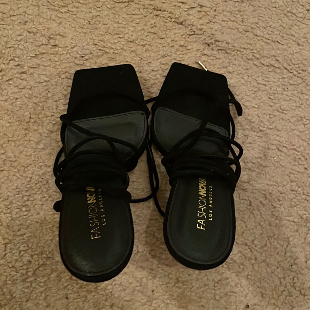 FashionNova heels